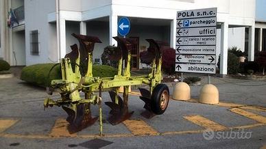 ARATRO PICCIONI TRIVOMERE USATO