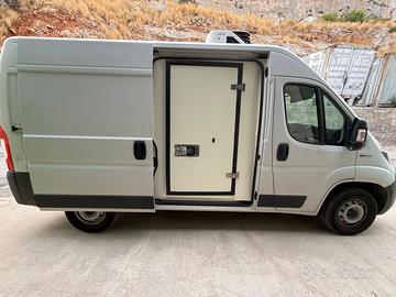 FIAT DUCATO ISOTERMICO CON FRIGO 3000 KM