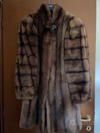 Pelliccia Donna Marrone – Elegante Cappotto Lungo 