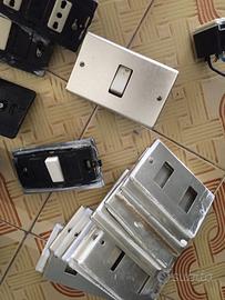 Interruttori e prese come da foto master