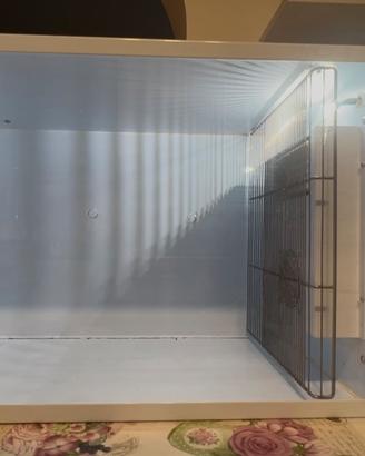 Camera calda per pappagalli