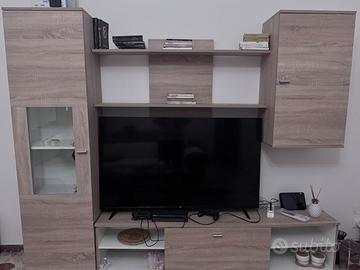 Mobile Tv  con tavolino