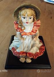 Bambolina in ceramica Capodimonte serie Valentino