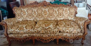 Divano e poltrone in stile barocco