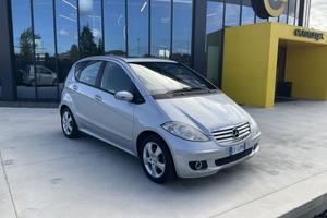 MERCEDES-BENZ A 200 CDI Elegance