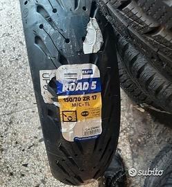 150 70 17 Michelin nuova