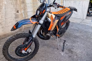 KTM 300 2T 