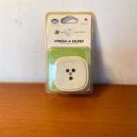 SBS PRESA A MURO TRIPOLARE UNIFICATA