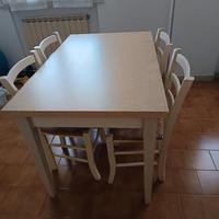 tavolo da cucina allungabile con 4 sedie