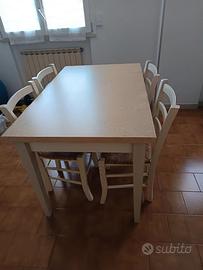 tavolo da cucina allungabile con 4 sedie