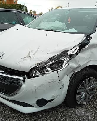 RICAMBI PEUGEOT 208 1.2 B VTI ANNO 2013
