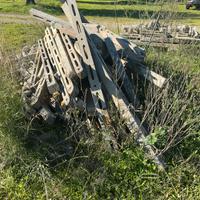 Materiale in cemento e pietrame