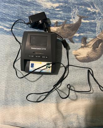 Macchina verifica banconote