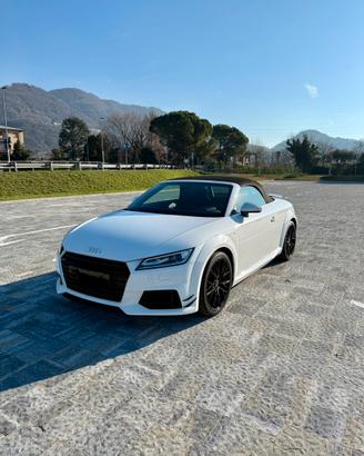 Audi TT Roadster 1.8 TFSI S tronic S line
