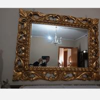 specchio in legno oro