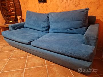 divani in alcantara