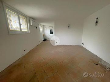 UFFICIO A DESENZANO DEL GARDA