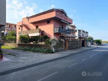 3 LOCALI A MONTALTO DI CASTRO