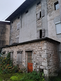 Casa e magazzino