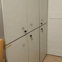 Armadio ufficio a 3 ante per archivio, robusto