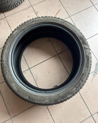 Pneumatico Kumho WinterCraft WP72 225/45 R19 96 V