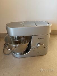 Kenwood Chef Titanium KM010 planetaria