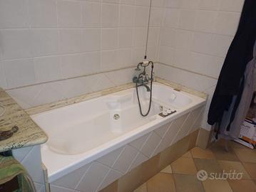 vasca da bagno idromassaggio