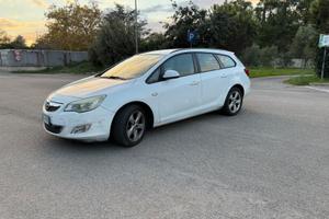 OPEL ASTRA J 1.7 Sports Tourer