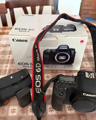 Canon Eos 6D Mark II + Battery Grip