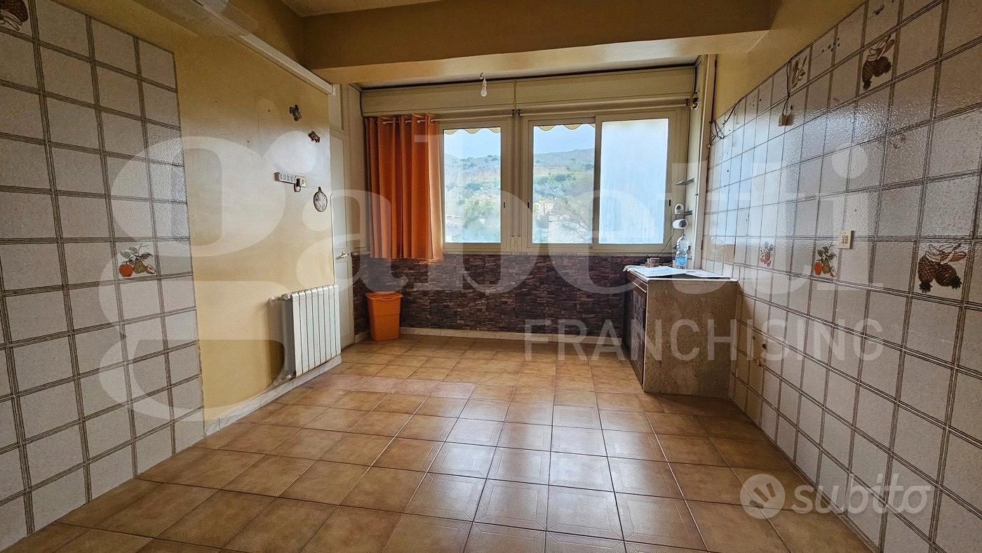 Appartamento – Palermo, Inserra, VI Circoscrizione - Altro