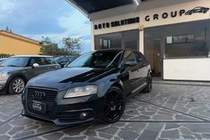 Audi A3 Sportback 1.6 105cv S-Line Total Black