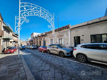 Ufficio - Studio Piano Terra pressi Bar Russo