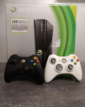 Xbox 360 slim 250gb con 2 controller + giochi