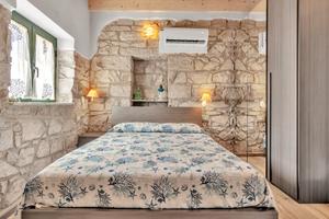 CARLOFORTE, casa vacanze loc. Segni