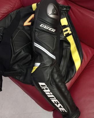 giacca moto Dainese in pelle nera 