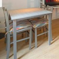 4 sedie + tavolo da pranzo