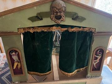 TEATRINO LEGNO PRIMI '900 CON CIRCA 24 MARIONETTE