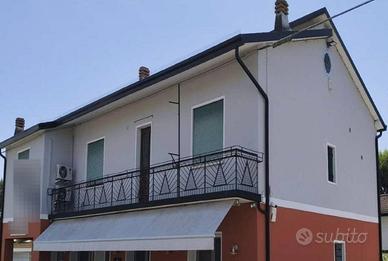 Immobile in asta di 274 m² con più di 5 locali a M