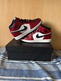 Nike Air jordan mid 1 chicago nuove taglia 40