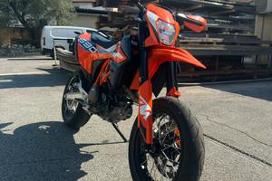 KTM 690 smc-r 2023