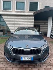 Skoda Octavia 2.0 TDI EVO SCR DSG Wagon Sportline