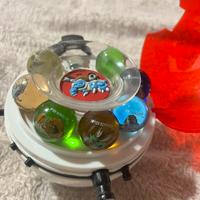 Pokémon Poké Ball con biglie