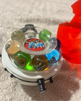 Pokémon Poké Ball con biglie