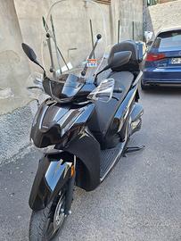 Honda sh 350