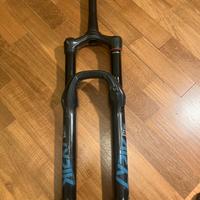 Rock shox lyrik
