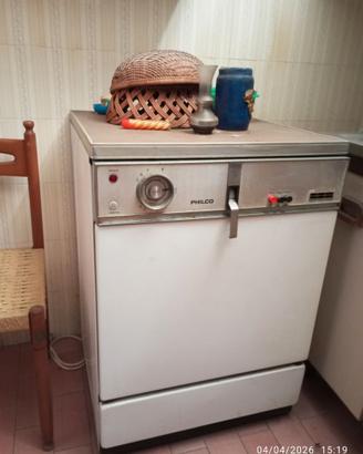 Vecchi elettrodomestici