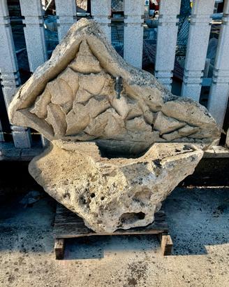 Fontana in tufo