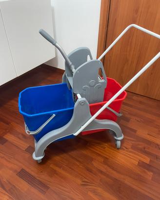 Carrello per pulizie professionale