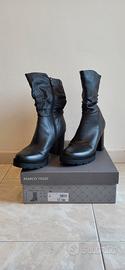 Stivali donna taglia 41.