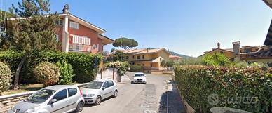 Grottaferrata monolocale finimente arredato